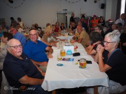 Künstler helfen Kinder - Mit Musik zur Menschlichkeit